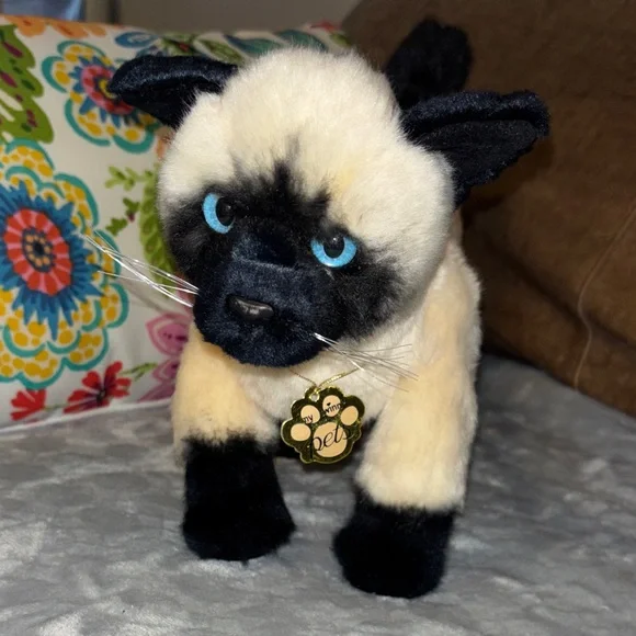 My Twinn poseable pets cat good used condition comes with bed - Picture 3 of 13